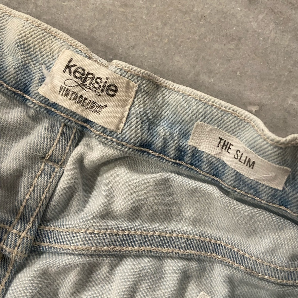 Kensie Size 4 Straight Leg High Rise Slim Fit Light Wash Raw Hem Denim Jeans - Picture 12 of 12
